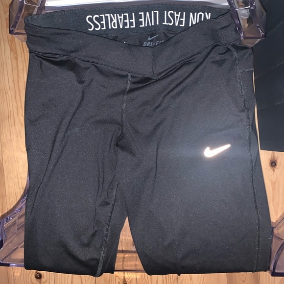Nike dry fit pants - Picture 2 of 4